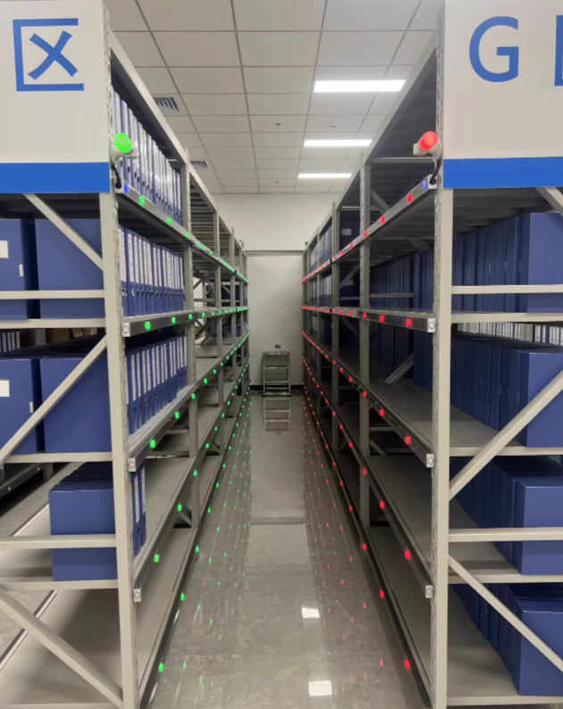 找货半小时，取料 3 秒？电子料仓库里的 “效率灯光导航”